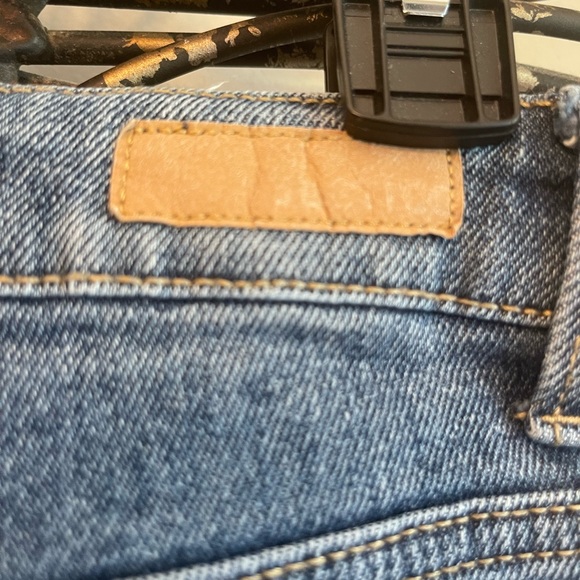 Justice Distressed Jean Shorts - Picture 3 of 6